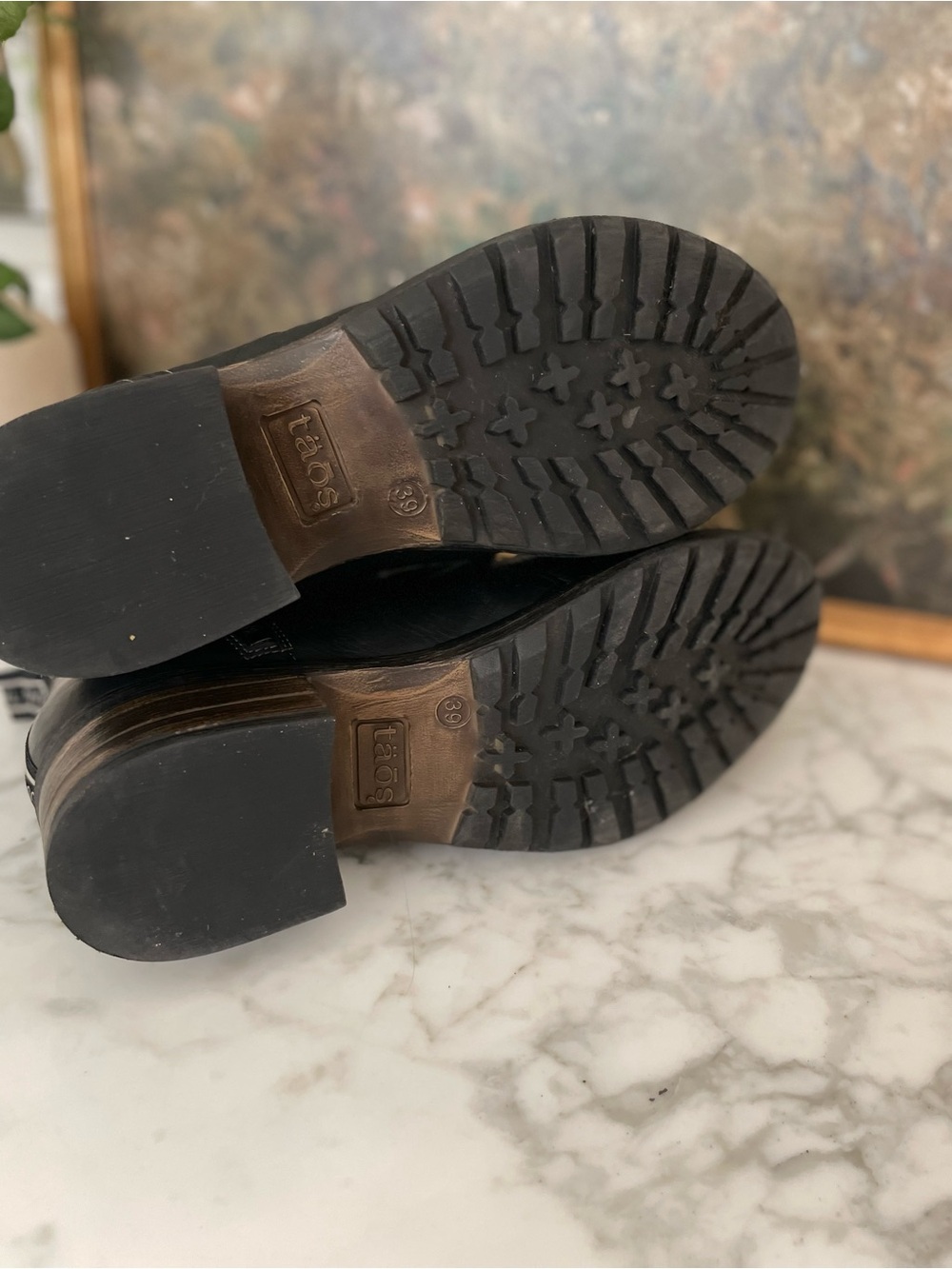 TAOS Ravelle Mid Boot Black Leather Slouchy Womens Size 8-8.5 - Picture 4 of 9